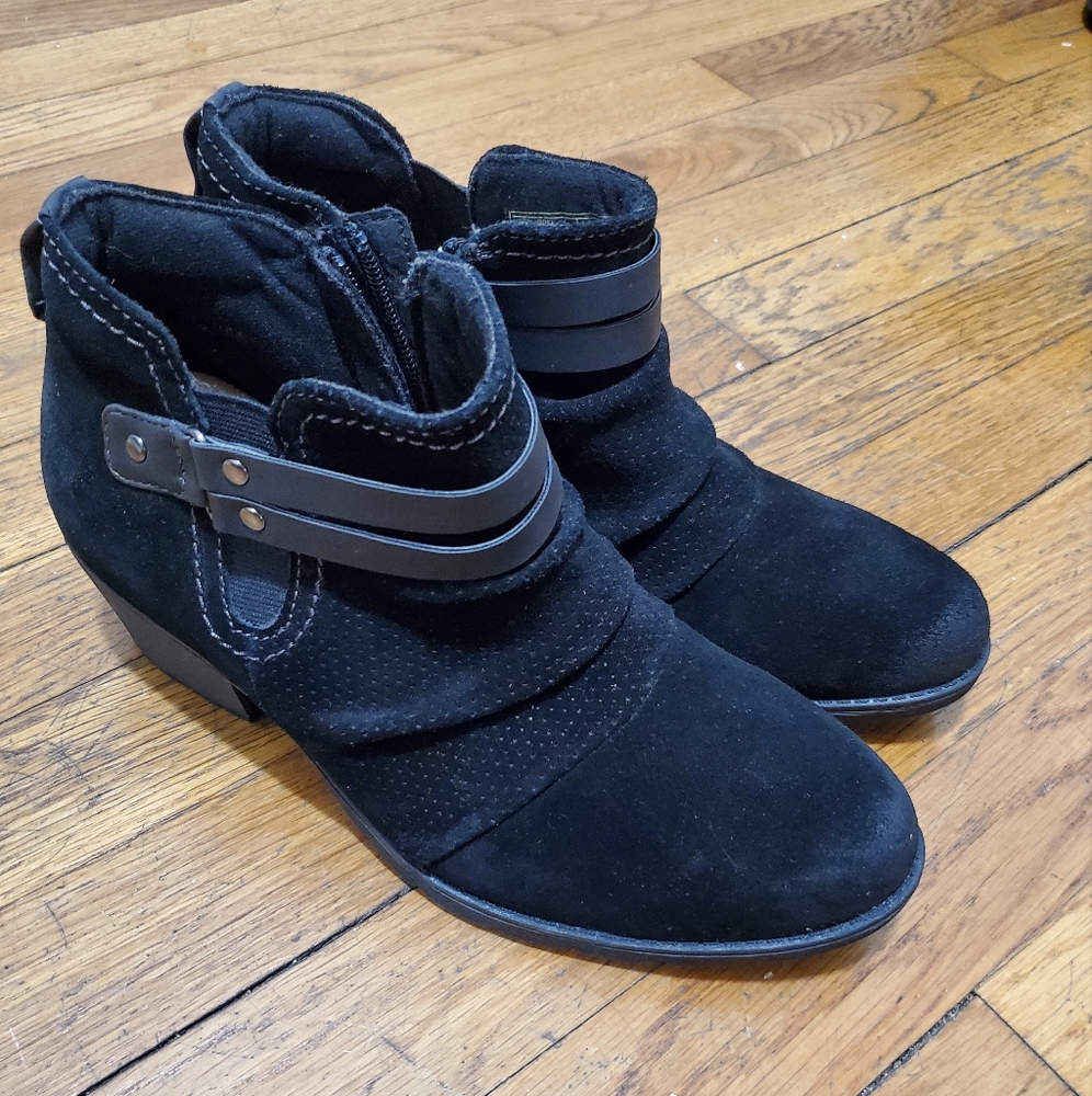Earth origin black heel boots
